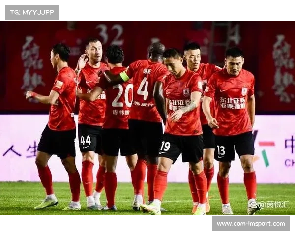 津门虎主场鏖战长春亚泰双方激烈对攻上演进球盛宴