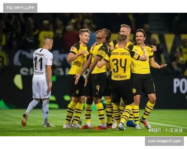 半场战报:多特蒙德已尝试18次传中,但仅有2次找到队友